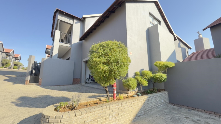 4 Bedroom Property for Sale in Wild Olive Estate Free State